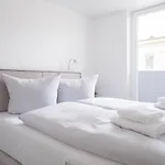 Johouse Apartment 15