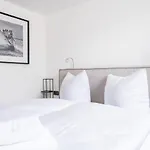 Johouse Apartment 15